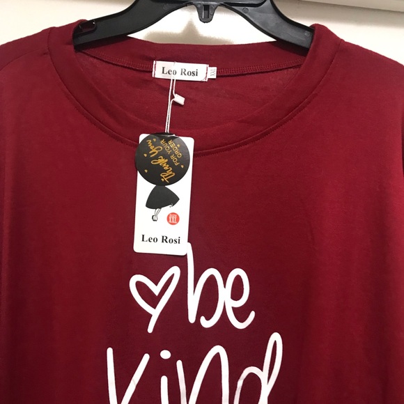 Leo Rosi women’s “Be Kind” graphic long sleeve pullover wine top XXL NWT - Picture 2 of 3